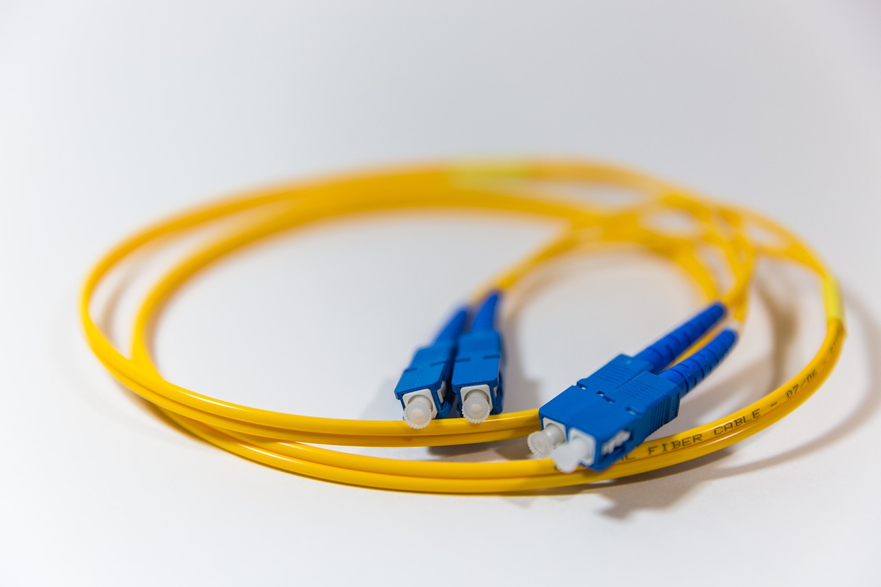 fiber-optic-network-cables.jpeg